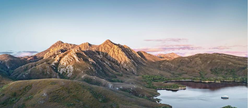 Luxury Cruises | Remote Tasmanian Wilderness