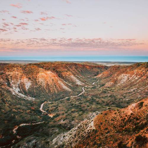 Western Australian Walking Holidays Explore Karijini and Ningaloo