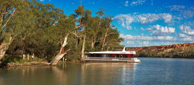 A relaxing boat cruise along the Murray River