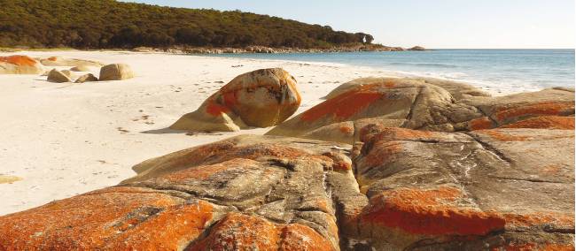 Tasmania's spectacular Bay of Fires | Steve Trudgeon