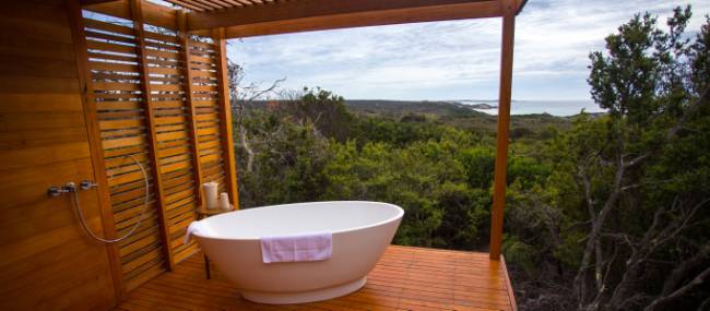 Bay of Fires Lodge Walk accommodation | Great Walks of Australia